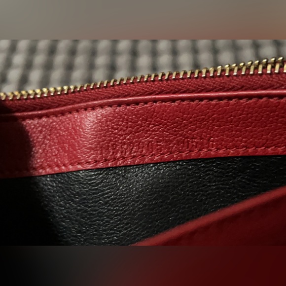 YSL Red Belle Du Jour Long Wallet - Picture 10 of 14